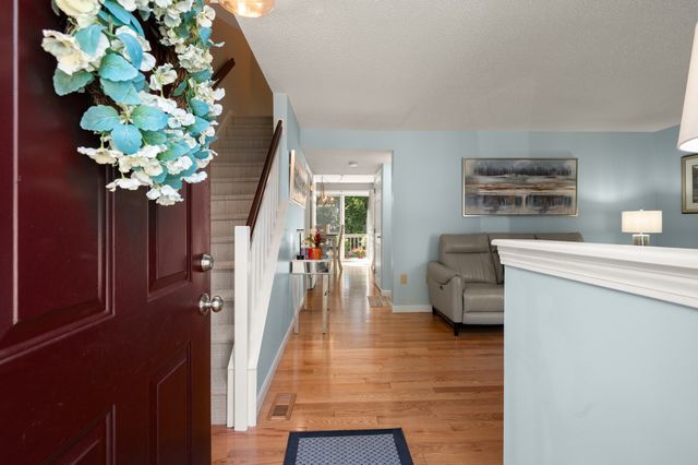 803 Foxwood Circle 803, Peabody, MA 01960