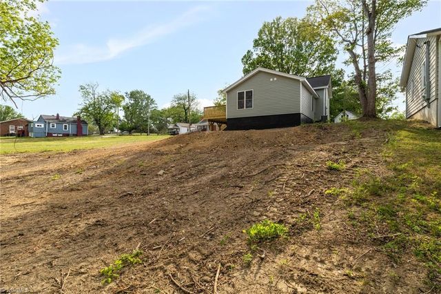 321 S Branch Street, Reidsville, NC 27320