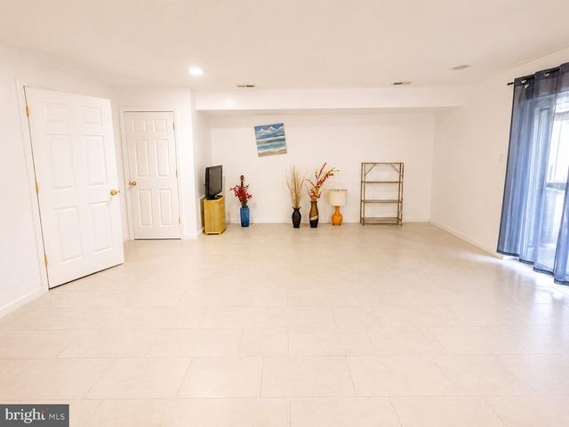2809 HUTCHINSON ST, Philadelphia, PA 19148