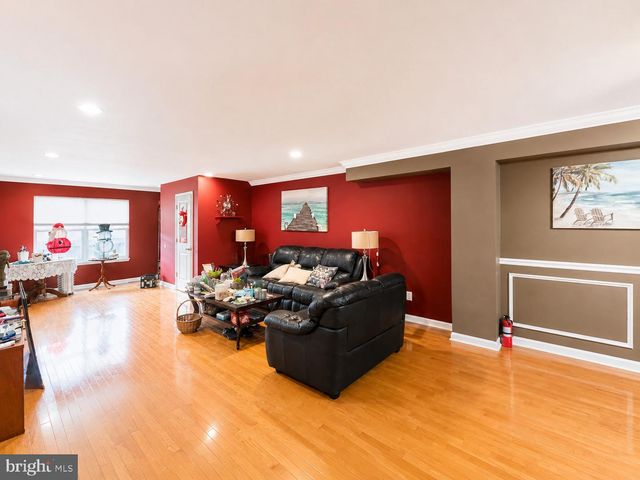 2809 HUTCHINSON ST, Philadelphia, PA 19148