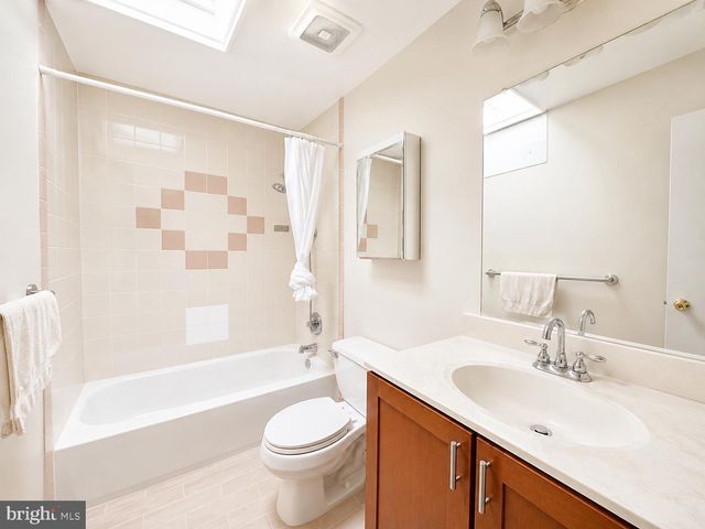 2809 HUTCHINSON ST, Philadelphia, PA 19148