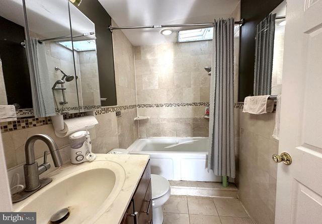 2809 HUTCHINSON ST, Philadelphia, PA 19148