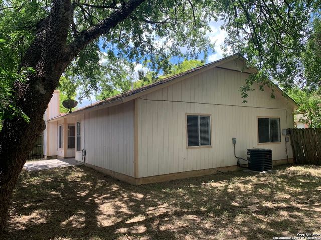 9611 Mystic Bend, San Antonio, TX 78250