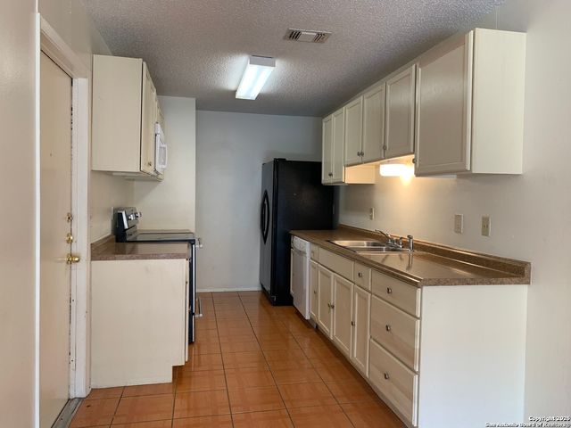 9611 Mystic Bend, San Antonio, TX 78250