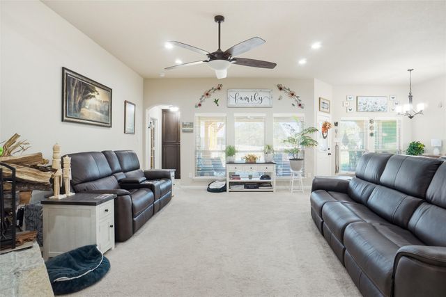 137 Brady Coleman Lane, Springtown, TX 76082