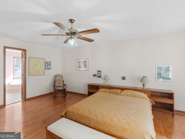 5262 East Shore Drive SW, Conyers, GA 30094