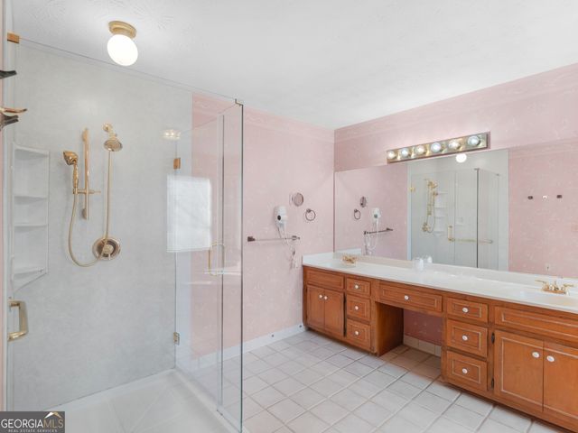 5262 East Shore Drive SW, Conyers, GA 30094