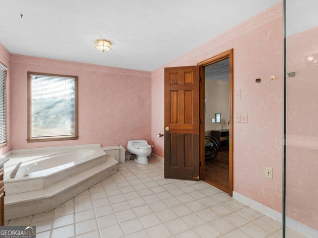 5262 East Shore Drive SW, Conyers, GA 30094