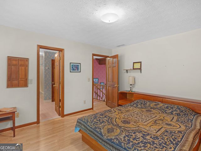 5262 East Shore Drive SW, Conyers, GA 30094