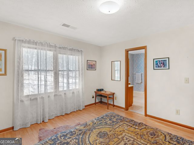 5262 East Shore Drive SW, Conyers, GA 30094