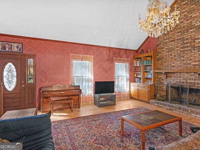 5262 East Shore Drive SW, Conyers, GA 30094