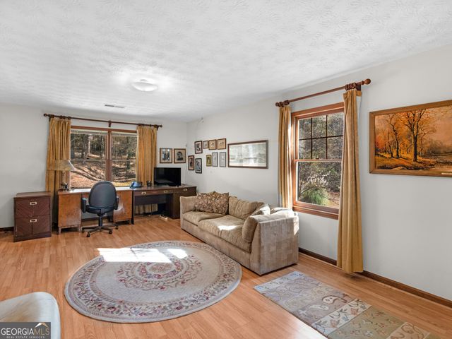 5262 East Shore Drive SW, Conyers, GA 30094