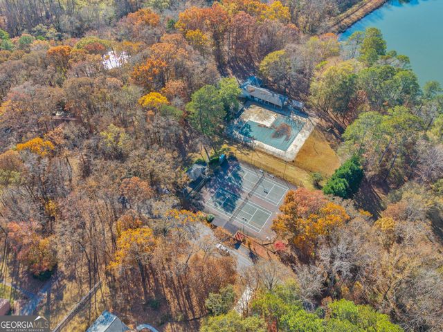 5262 East Shore Drive SW, Conyers, GA 30094