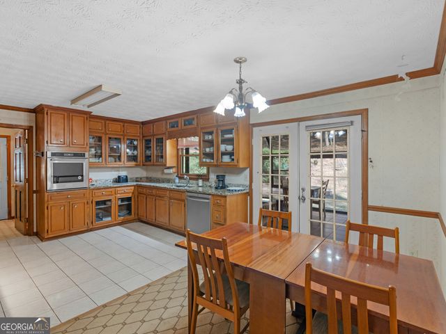 5262 East Shore Drive SW, Conyers, GA 30094