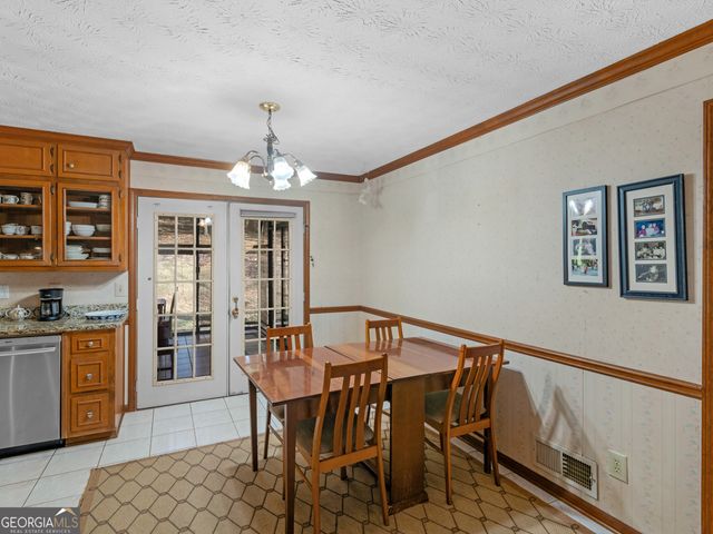 5262 East Shore Drive SW, Conyers, GA 30094