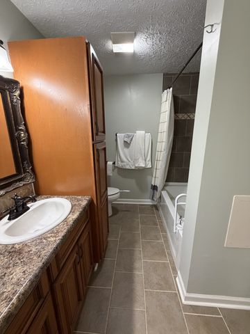 67 Eldon Dr, Manchester, TN 37355