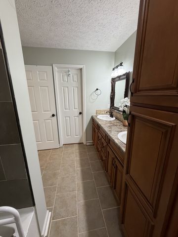 67 Eldon Dr, Manchester, TN 37355