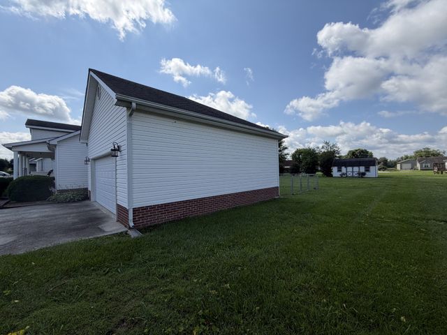 67 Eldon Dr, Manchester, TN 37355