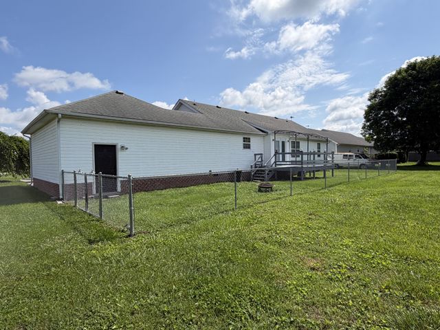 67 Eldon Dr, Manchester, TN 37355