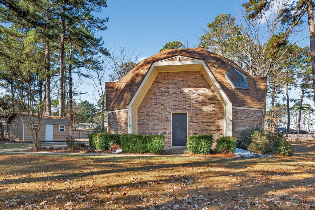 8308 Creekdale Street, Shreveport, LA 71107