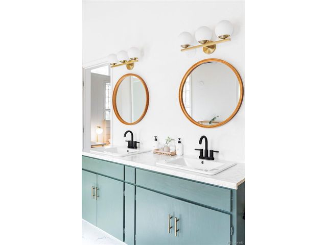 280 Highland Meadows Dr, Florissant, CO 80816