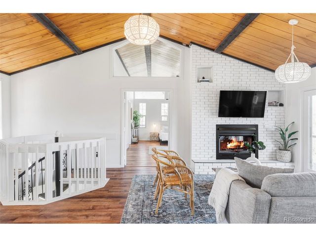 280 Highland Meadows Dr, Florissant, CO 80816