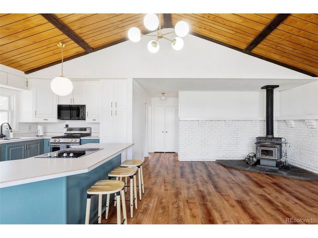 280 Highland Meadows Dr, Florissant, CO 80816