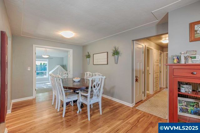 3867 cavalier Dr S, Salem, OR 97302
