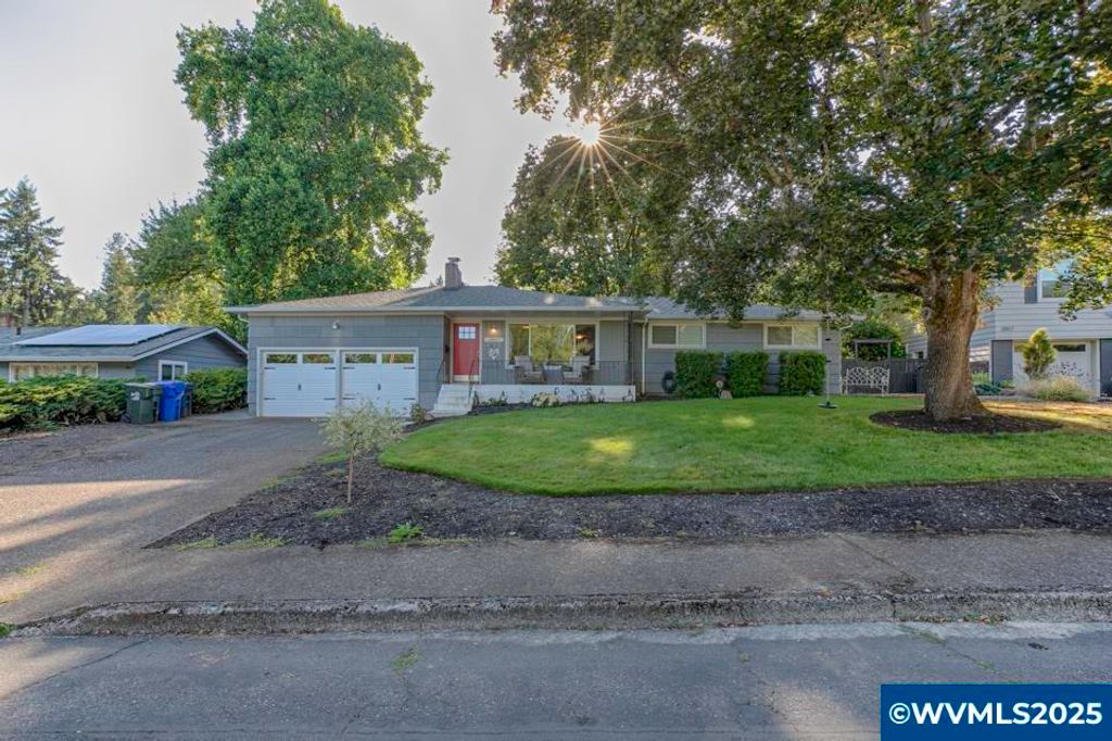 3867 cavalier Dr S, Salem, OR 97302