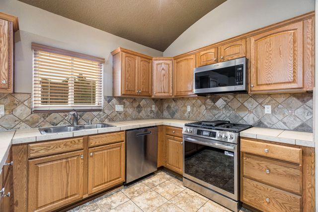 2028 Mountaineer Drive SE, Albuquerque, NM 87123