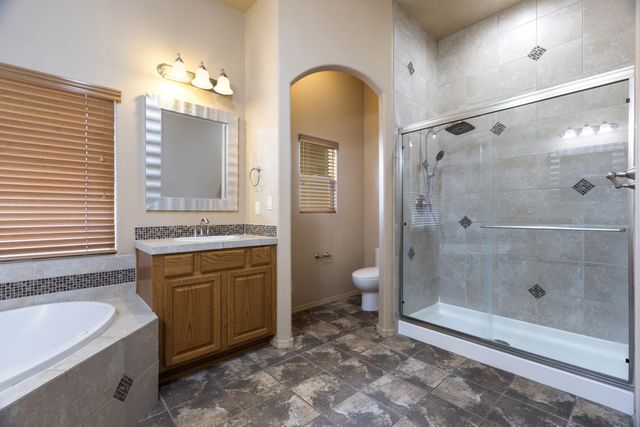 2028 Mountaineer Drive SE, Albuquerque, NM 87123