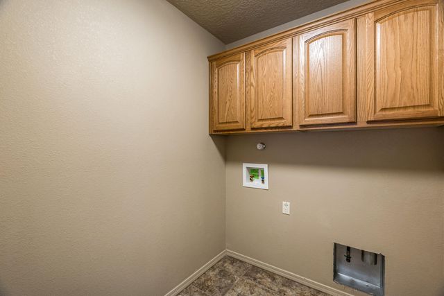 2028 Mountaineer Drive SE, Albuquerque, NM 87123