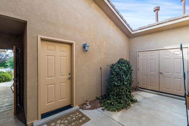2028 Mountaineer Drive SE, Albuquerque, NM 87123