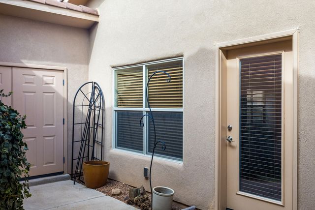 2028 Mountaineer Drive SE, Albuquerque, NM 87123