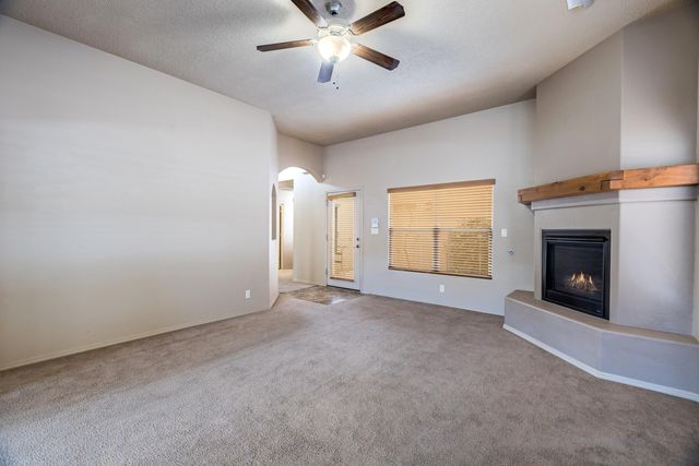 2028 Mountaineer Drive SE, Albuquerque, NM 87123