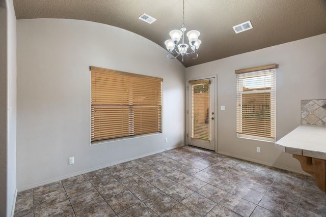2028 Mountaineer Drive SE, Albuquerque, NM 87123