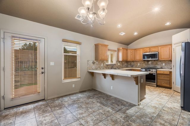 2028 Mountaineer Drive SE, Albuquerque, NM 87123