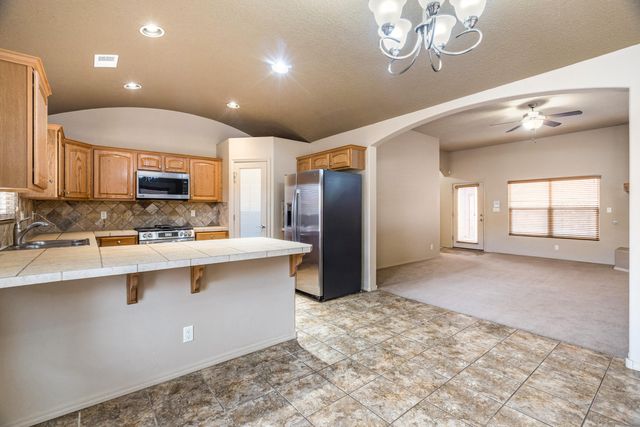 2028 Mountaineer Drive SE, Albuquerque, NM 87123