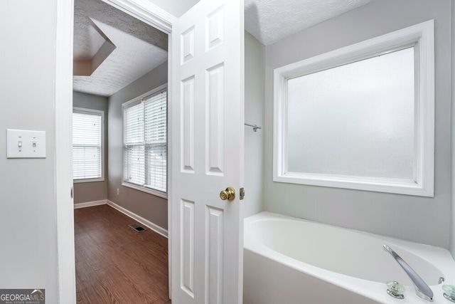 335 Shadowbrooke Circle, Loganville, GA 30052