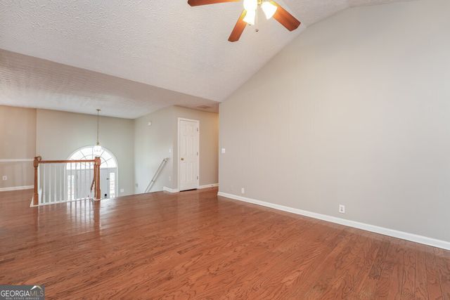 335 Shadowbrooke Circle, Loganville, GA 30052