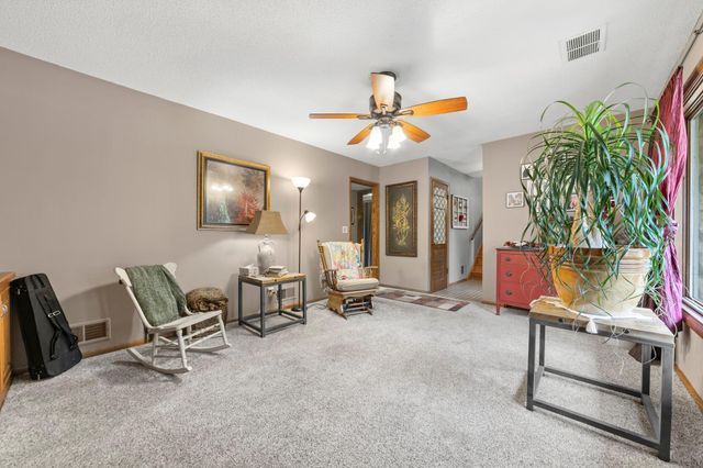 228 Walnut Lane, Apple Valley, MN 55124