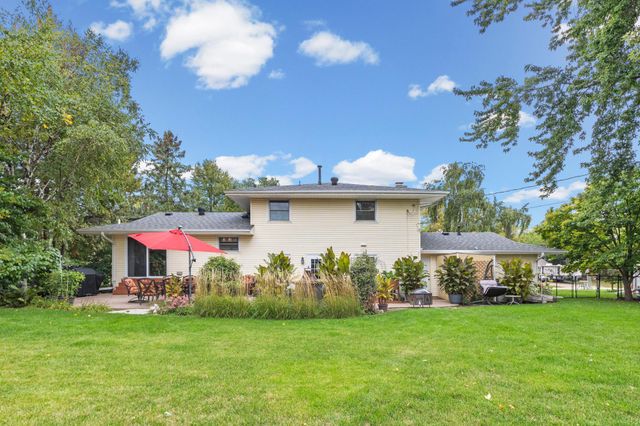228 Walnut Lane, Apple Valley, MN 55124