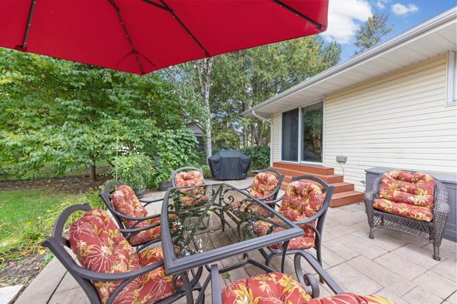 228 Walnut Lane, Apple Valley, MN 55124