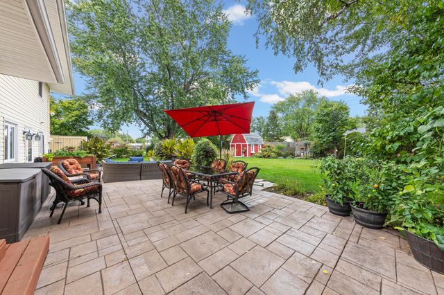 228 Walnut Lane, Apple Valley, MN 55124