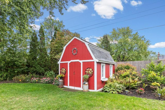 228 Walnut Lane, Apple Valley, MN 55124