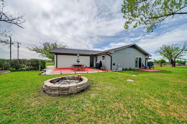 17490 Fm 47, Wills Point, TX 75169