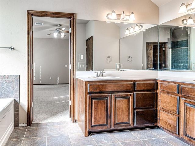 19112 Canyon Creek Place, Edmond, OK 73012