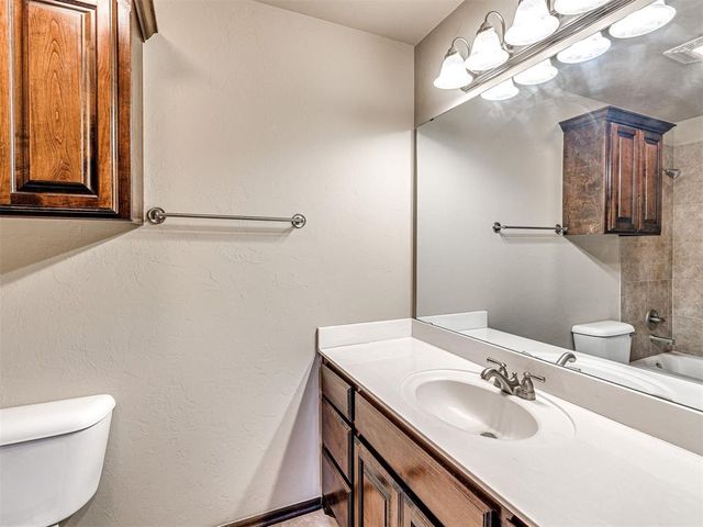 19112 Canyon Creek Place, Edmond, OK 73012