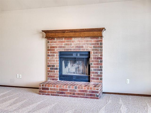 19112 Canyon Creek Place, Edmond, OK 73012