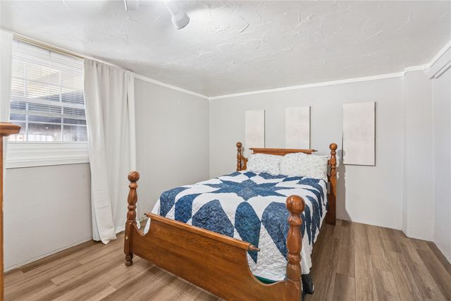 409 Hazel Street, Pella, IA 50219